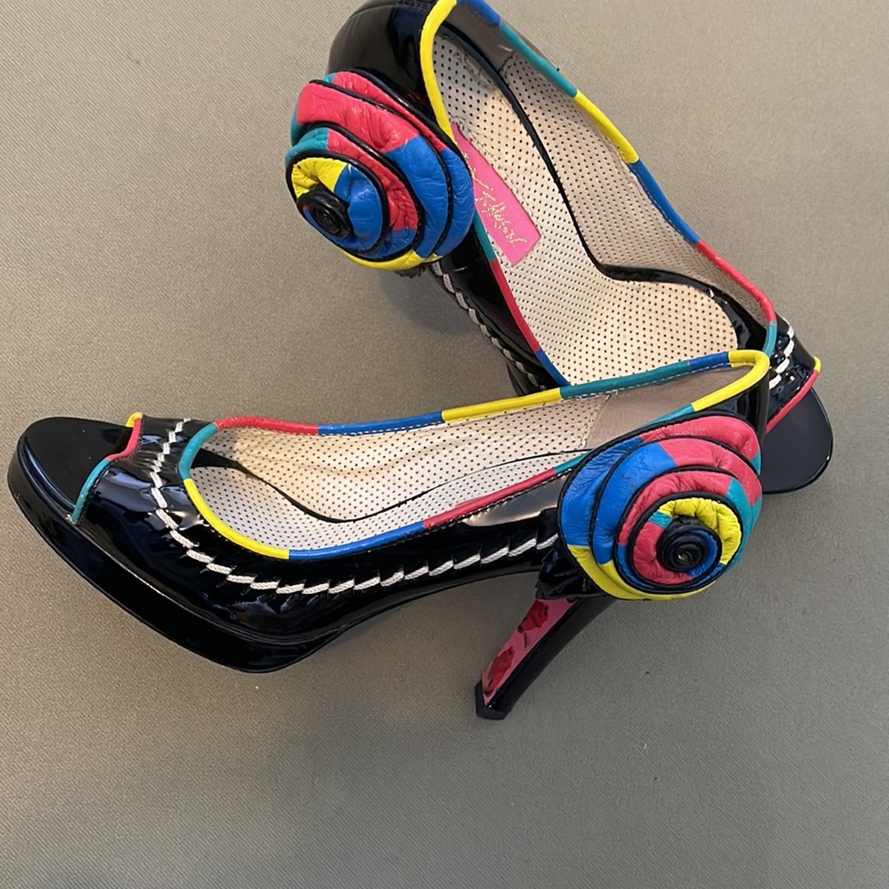GORGEOUS BETSEY JOHNSON. Vero Cuoio Open toe. High heels womens shoes size 7” - Picture 2 of 15